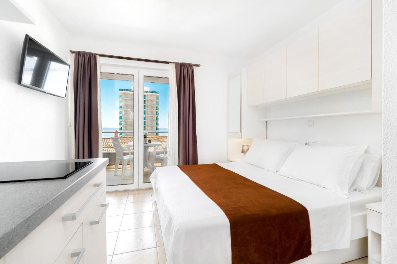 And Vuleta, Close To The Apartament