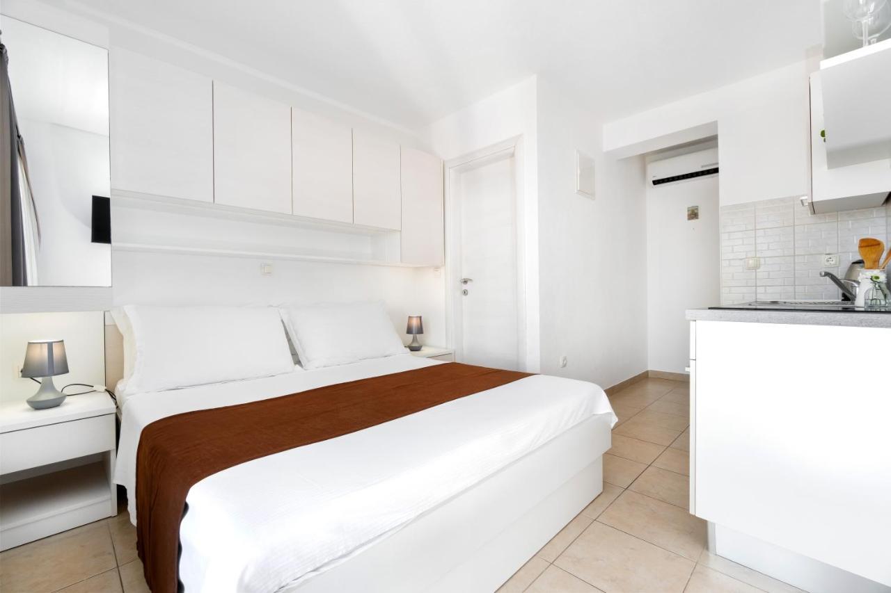 And Vuleta, Close To The Apartament Makarska